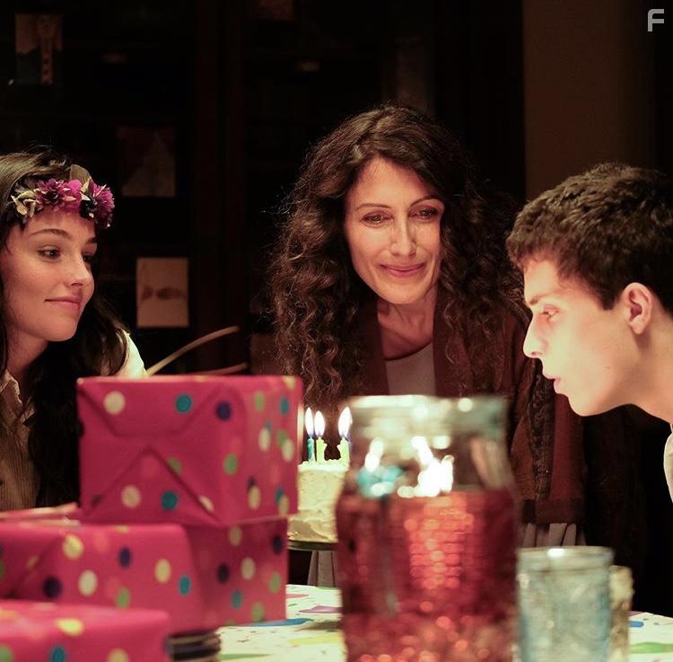 Lisa Edelstein, Lucas Jade Zumann, and Lily Donoghue in Dr. Bird's Advice for Sad Poets (2021)