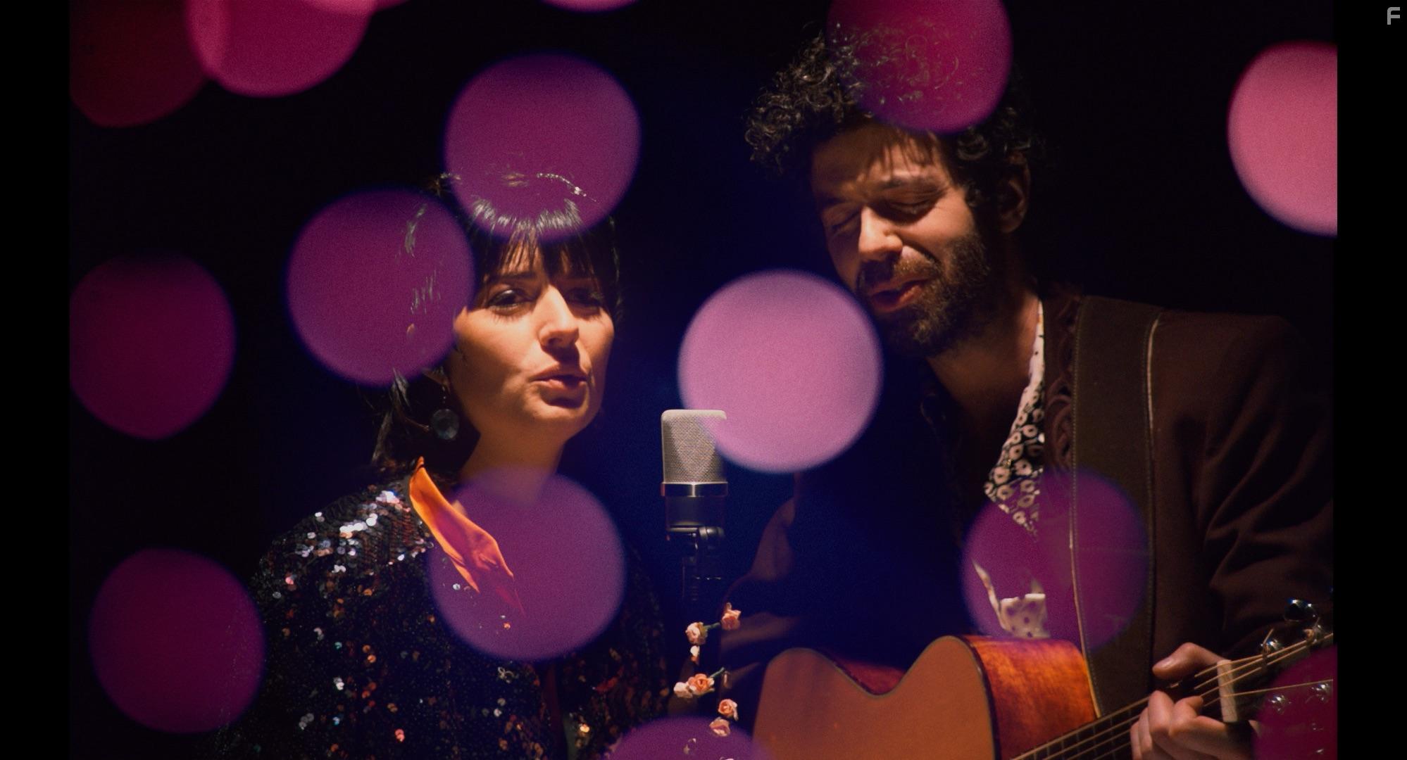 Viola von Scarpatetti and Simon Pelletier-Gilbert in Fly in Fly out - Cadavre Exquis (2019)