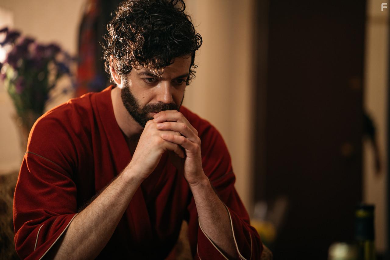 Simon Pelletier-Gilbert in Fly in Fly out - Cadavre Exquis (2019)