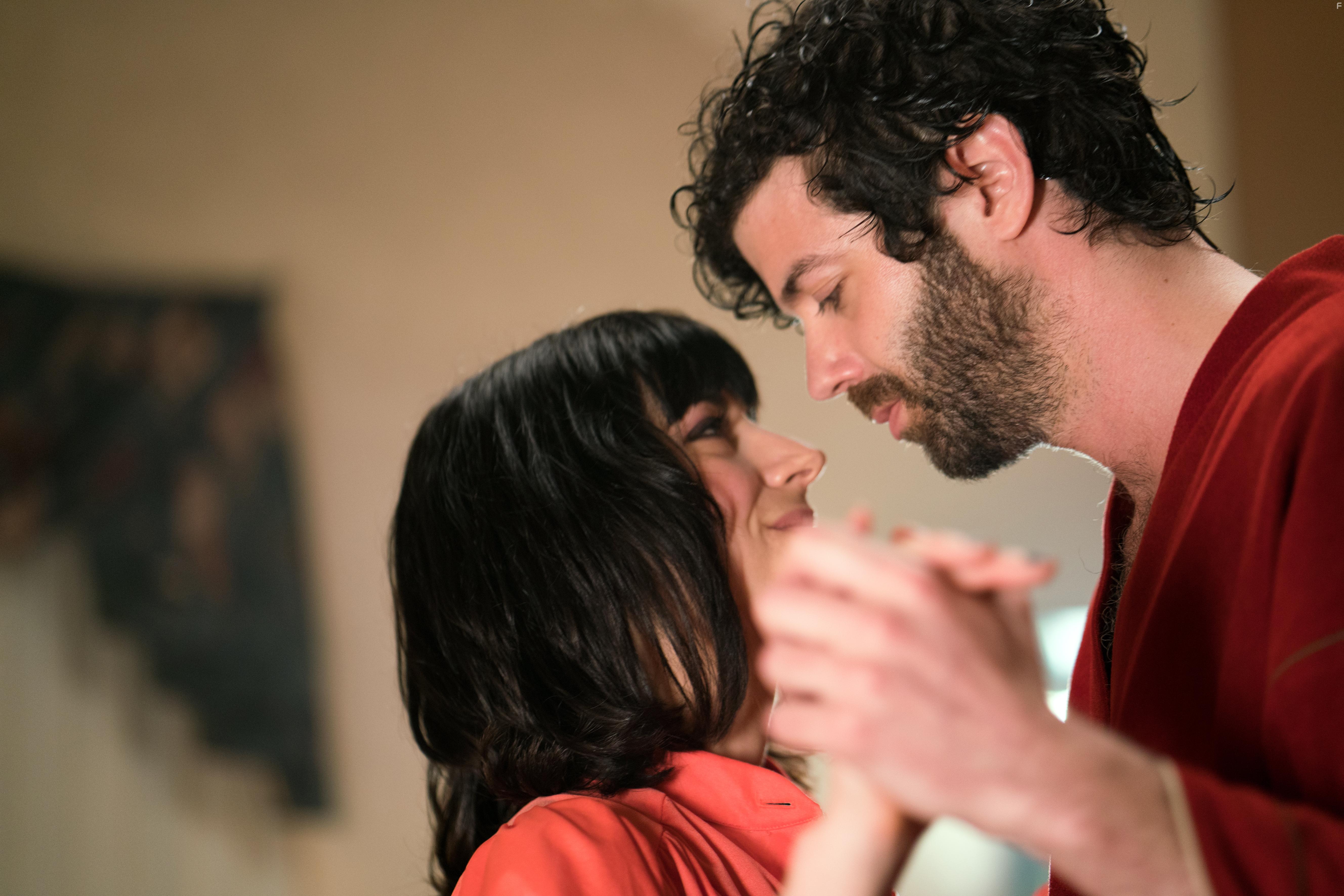 Viola von Scarpatetti and Simon Pelletier-Gilbert in Fly in Fly out - Cadavre Exquis (2019)