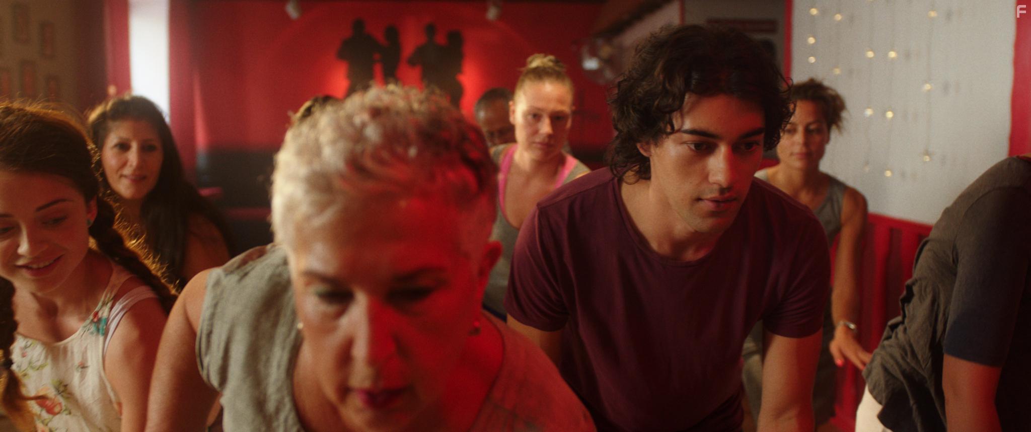 Anna Grnberg, Happy Jankell, and Simon Settergren in Kungen av Atlantis (2019)