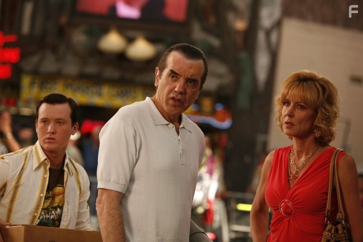 Christine Lahti, Chazz Palminteri, and Tom Guiry in Yonkers Joe (2008)