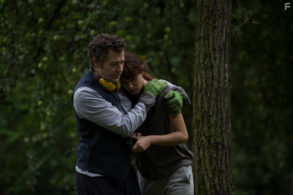 Steven Brand and Andrea Tivadar in Safe Inside (2019)