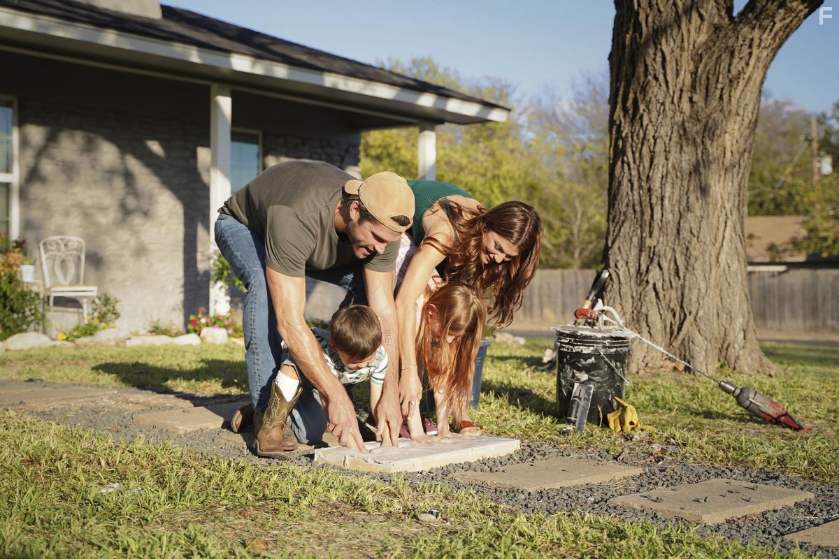 Jared Padalecki and Genevieve Padalecki in Walker (2021)