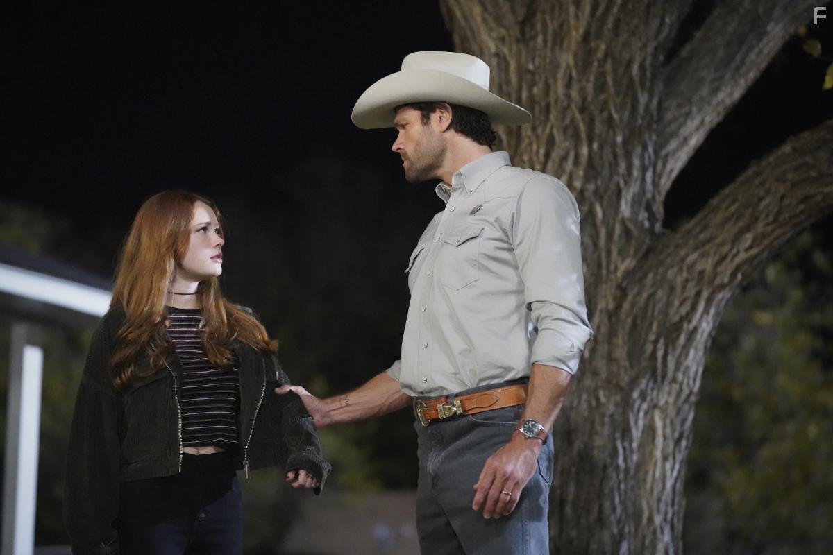 Jared Padalecki and Violet Brinson in Walker (2021)