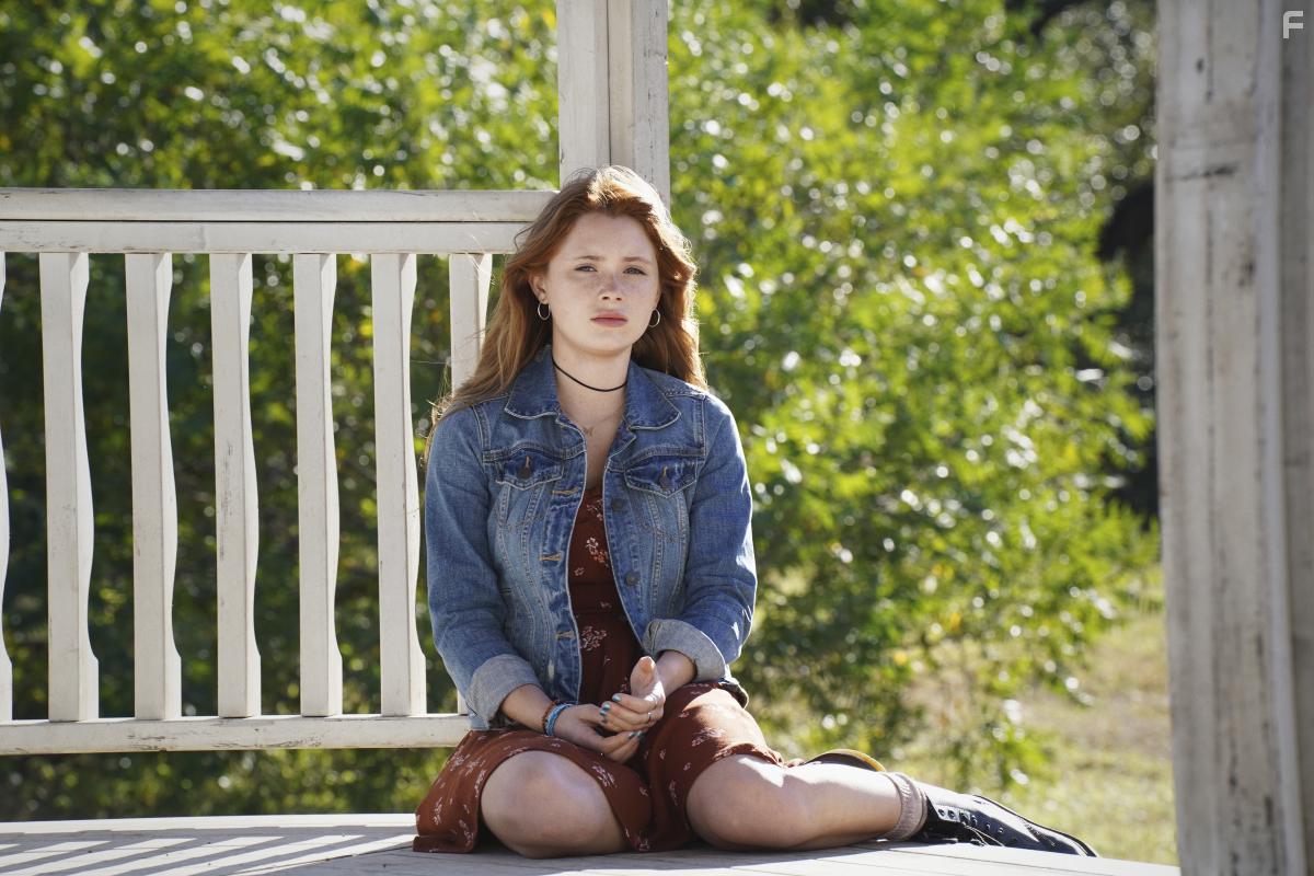 Violet Brinson in Walker (2021)