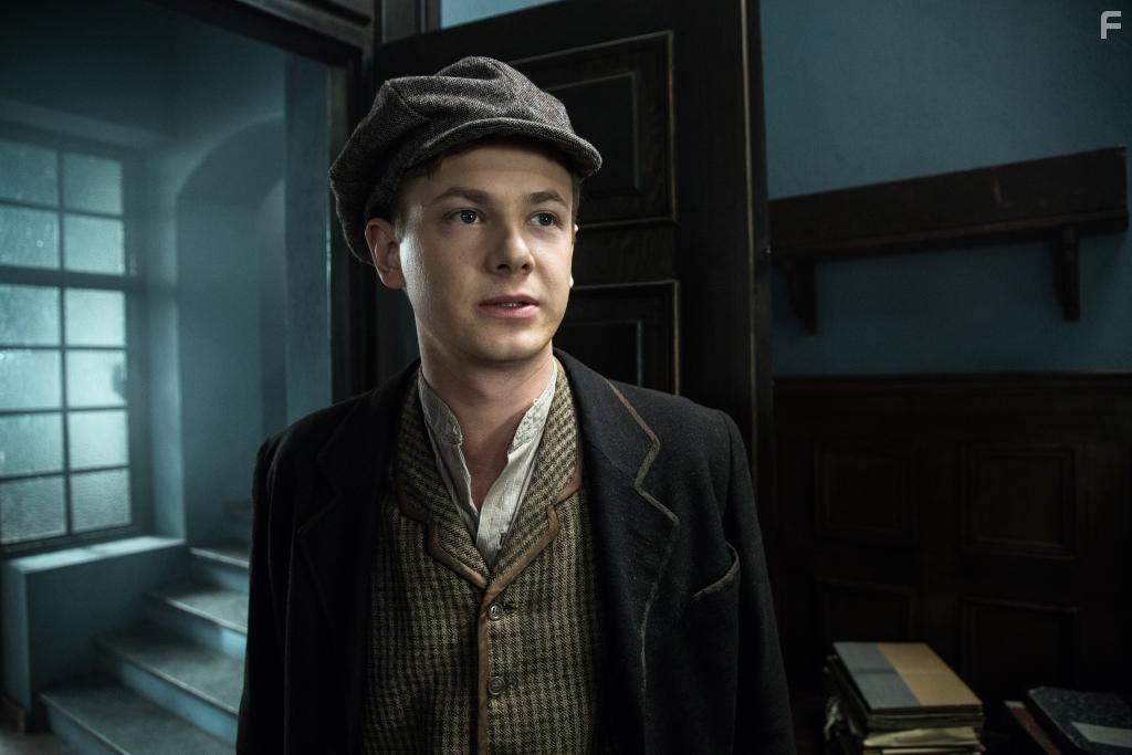 Mateusz Burdach in Belle Epoque (2017)