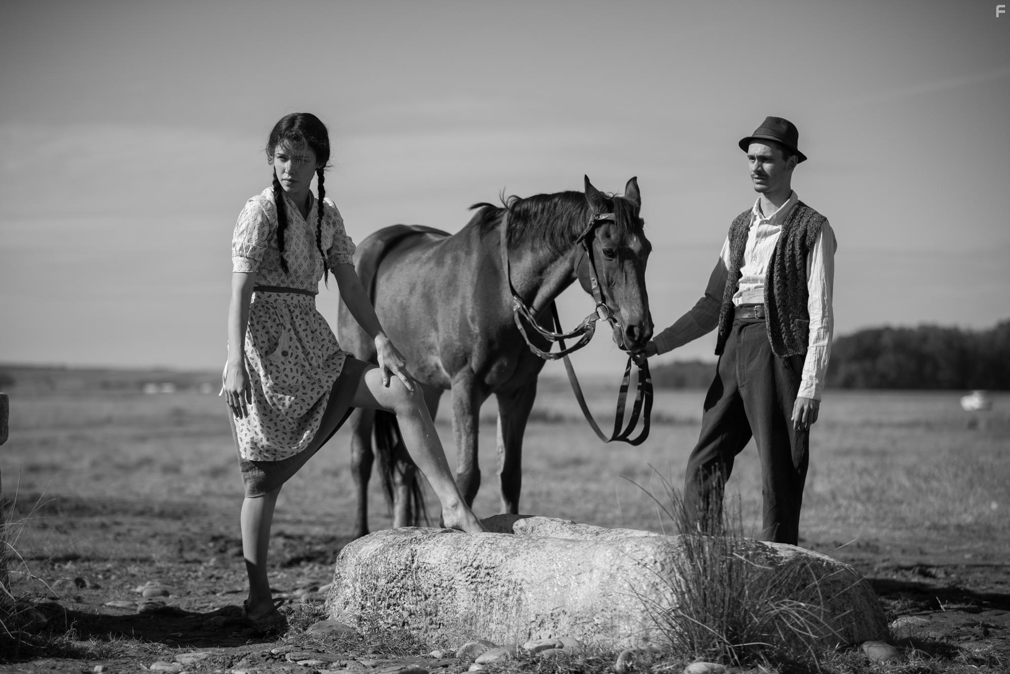 Iosif Pastina and Ioana Bugarin in Moromete Family: On the Edge of Time (2018)