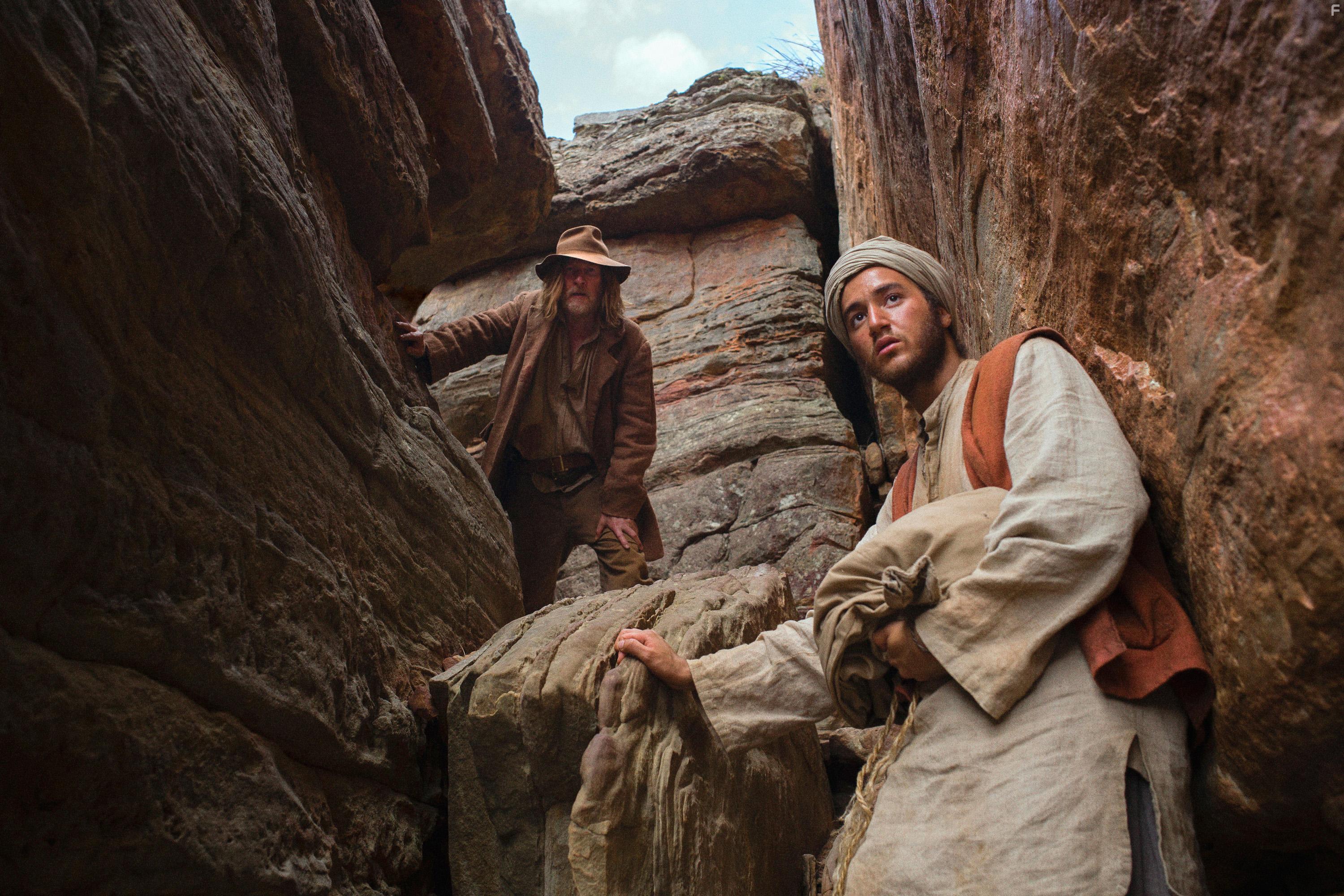 David Wenham and Ahmed Malek in The Furnace (2020)