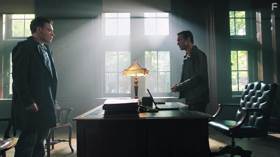 Fedja van Hut and Hannes Jaenicke in Der Amsterdam Krimi: Das verschwundene Kind (2020)