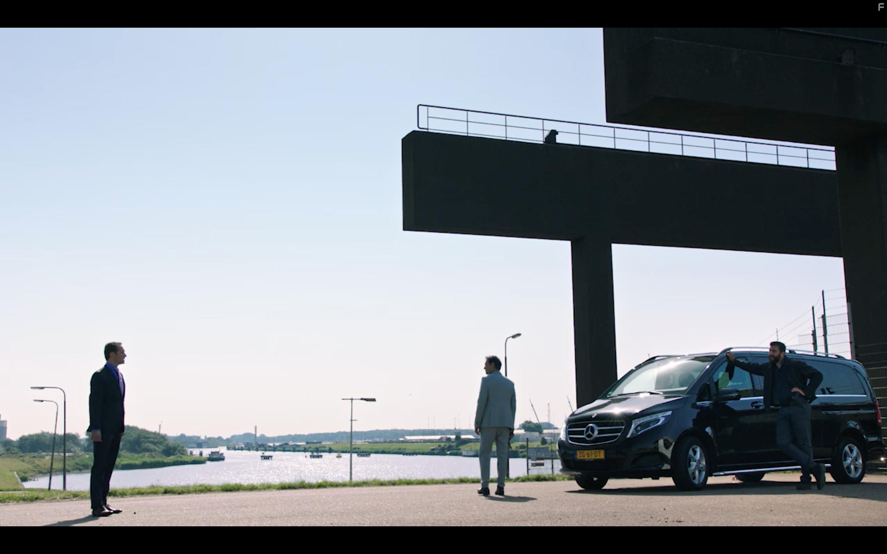 Dragan Bakema and Jorrit Ruijs in Der Amsterdam Krimi: Das verschwundene Kind (2020)