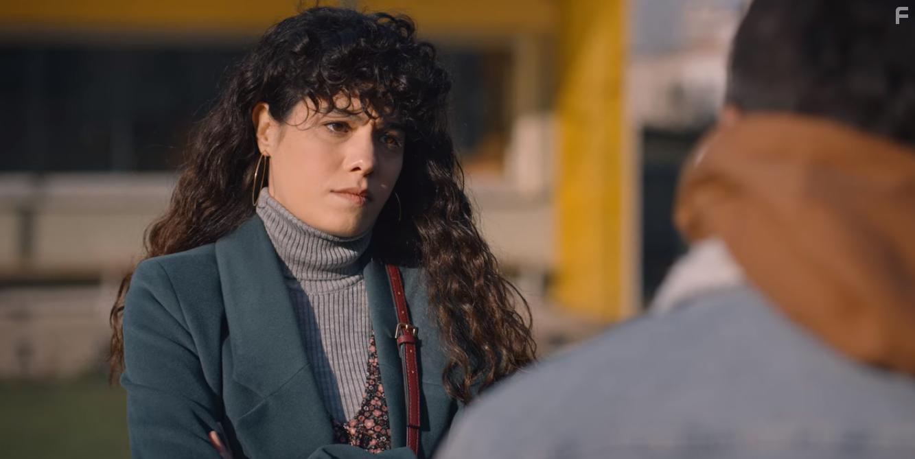 Cansu Dagdelen in 50M2 (2021)