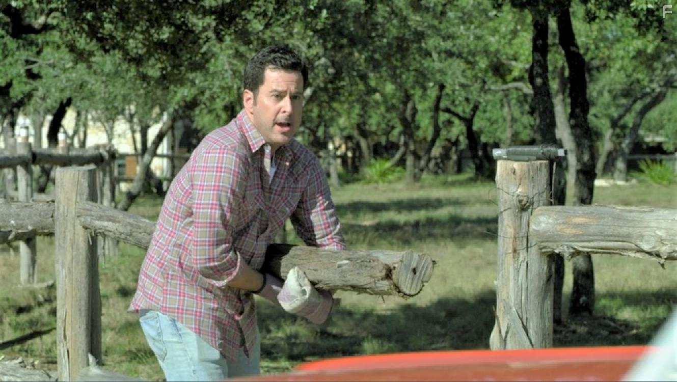 Jonathan Silverman in Pegasus: Pony with a Broken Wing (2019)
