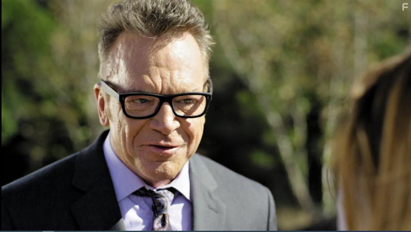 Tom Arnold in Pegasus: Pony with a Broken Wing (2019)