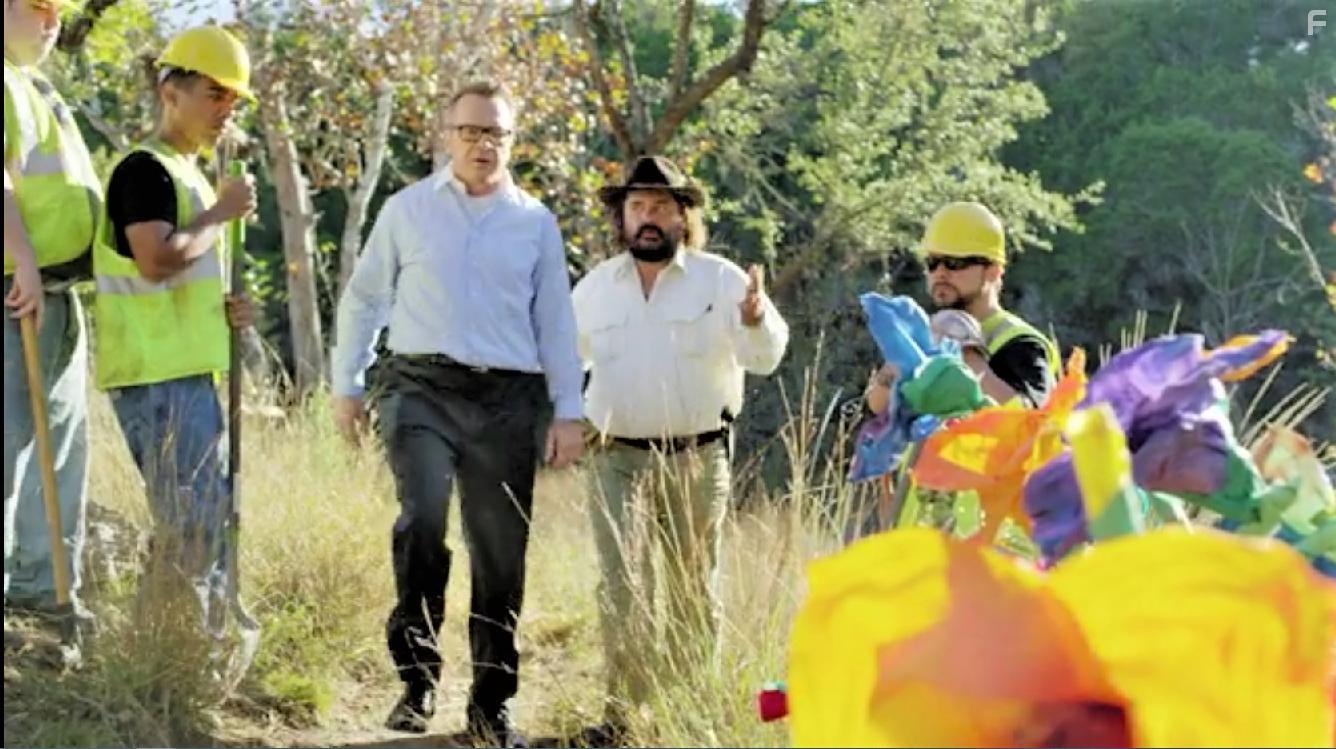 Tom Arnold and Bill Mixon in Pegasus: Pony with a Broken Wing (2019)