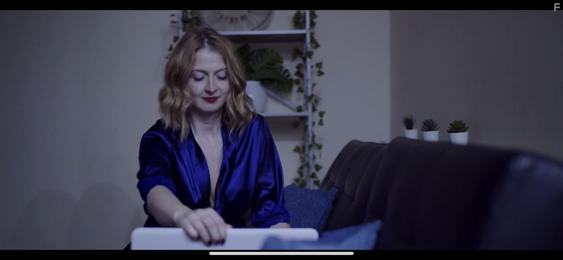 Stephanie Lodge in Cam Girls (2021)