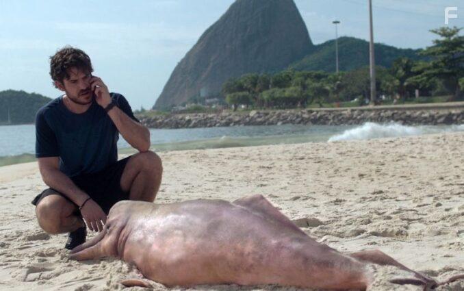 Marco Pigossi in Cidade Invisvel (2021)