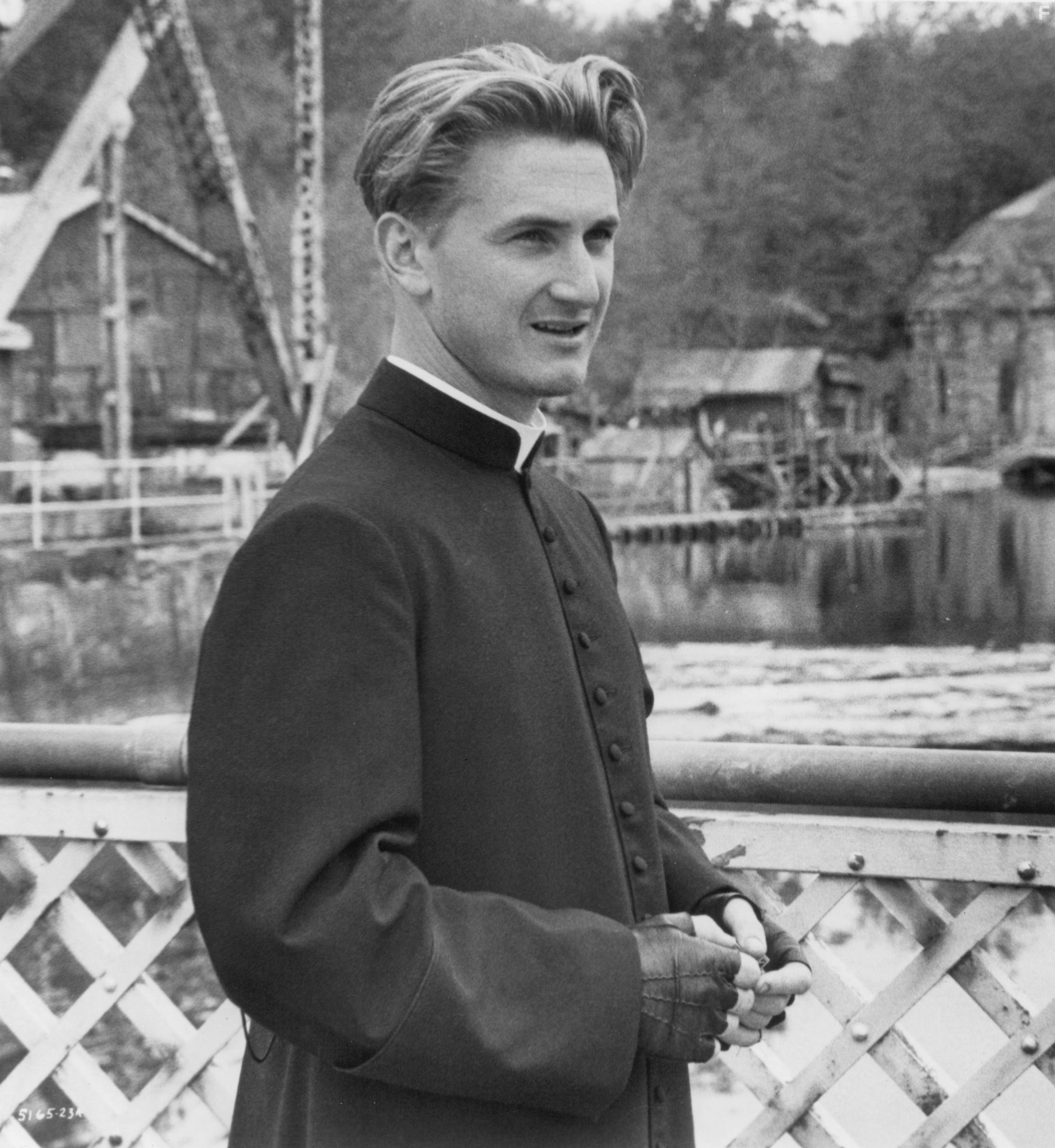 Sean Penn in Мы не ангелы (1989)