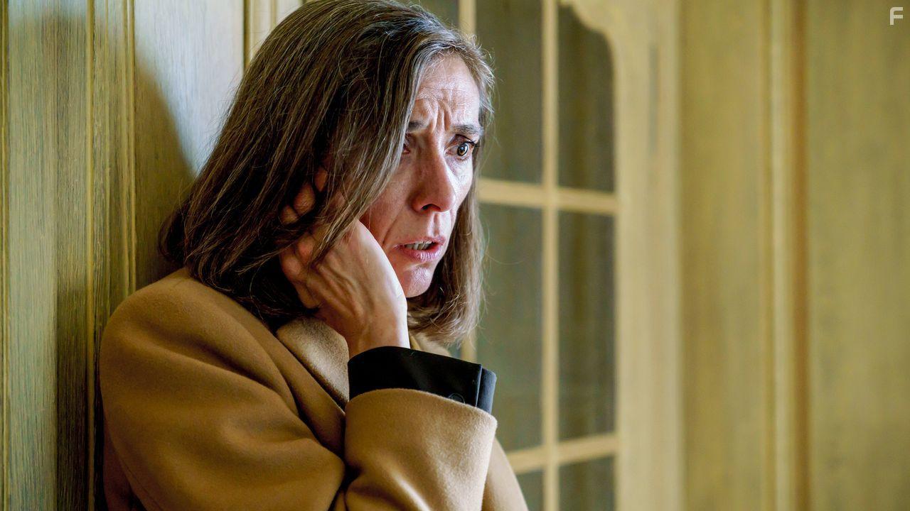 Sara de Roo in Black-out (2020)