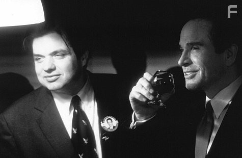 Warren Beatty and Oliver Platt in Булворт (1998)