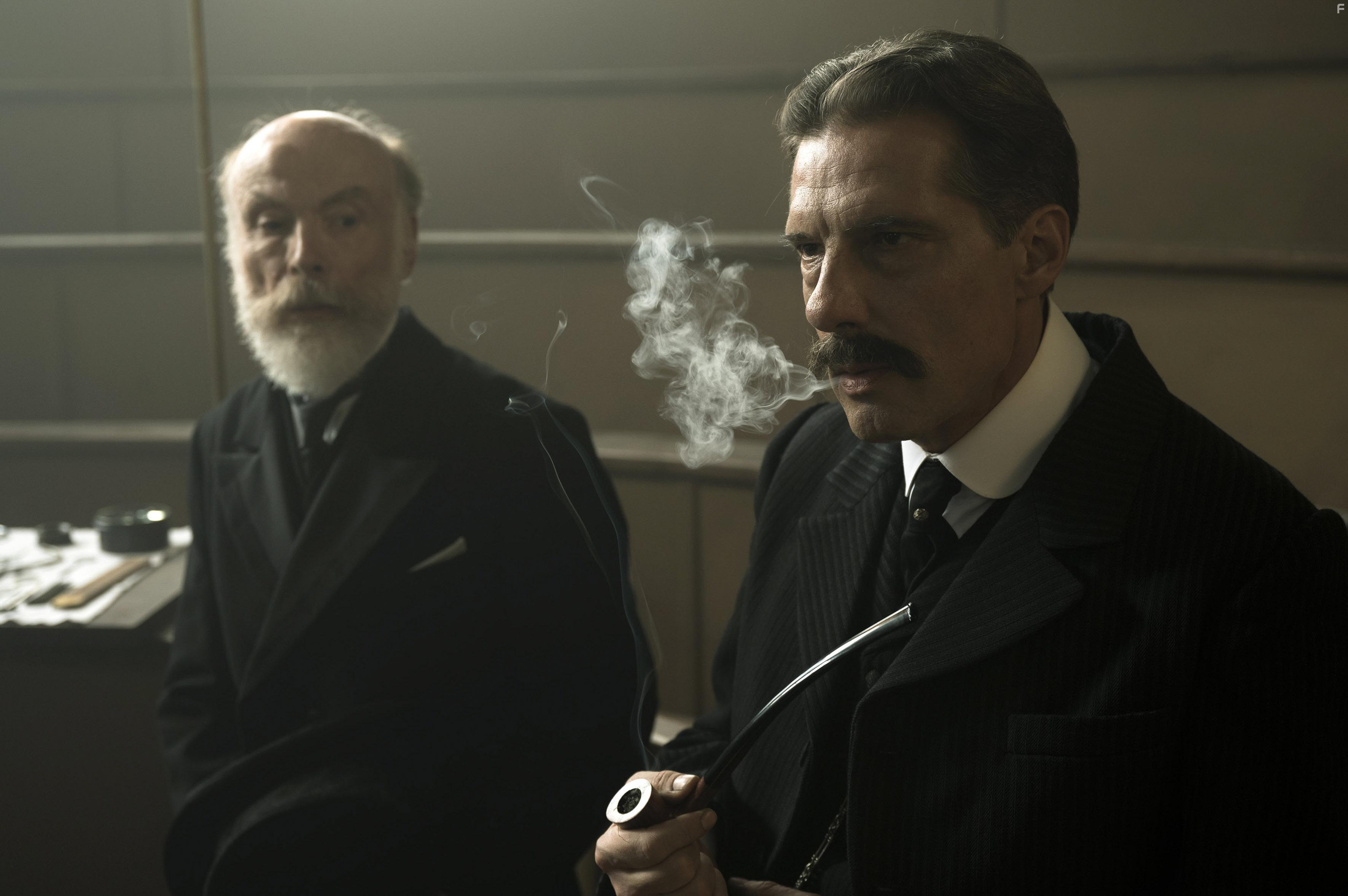 Alexandre Trocki in Paris Police 1900 (2021)