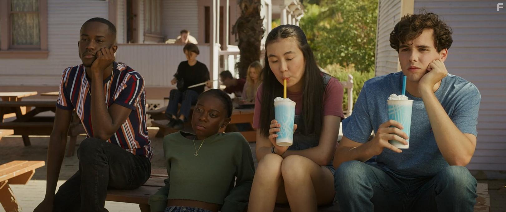 Andrea Dersom, Toyvon Cambell, and Noah Toth in The Breakdown (2021)