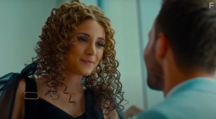 Mateusz Banasiuk and Adrianna Chlebicka in Milosc do kwadratu (2021)