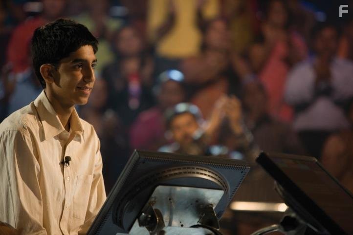 Dev Patel in Миллионер из трущоб (2008)