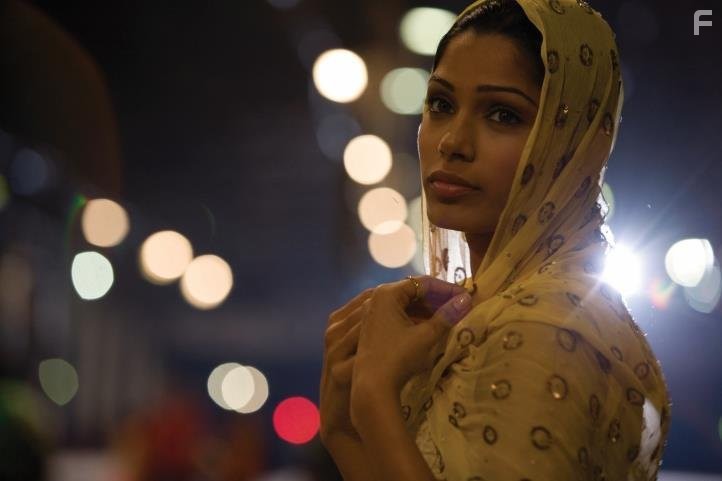 Freida Pinto in Миллионер из трущоб (2008)