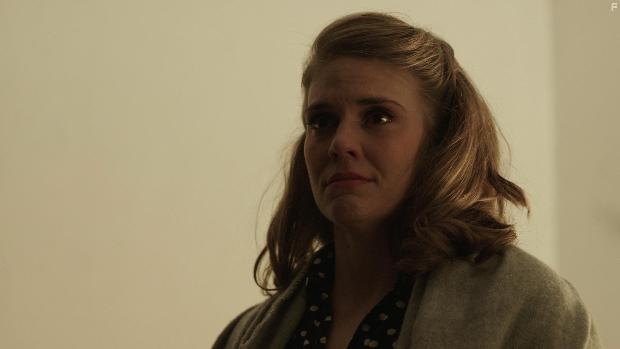 Ashley Shelton in Alice Fades Away (2021)