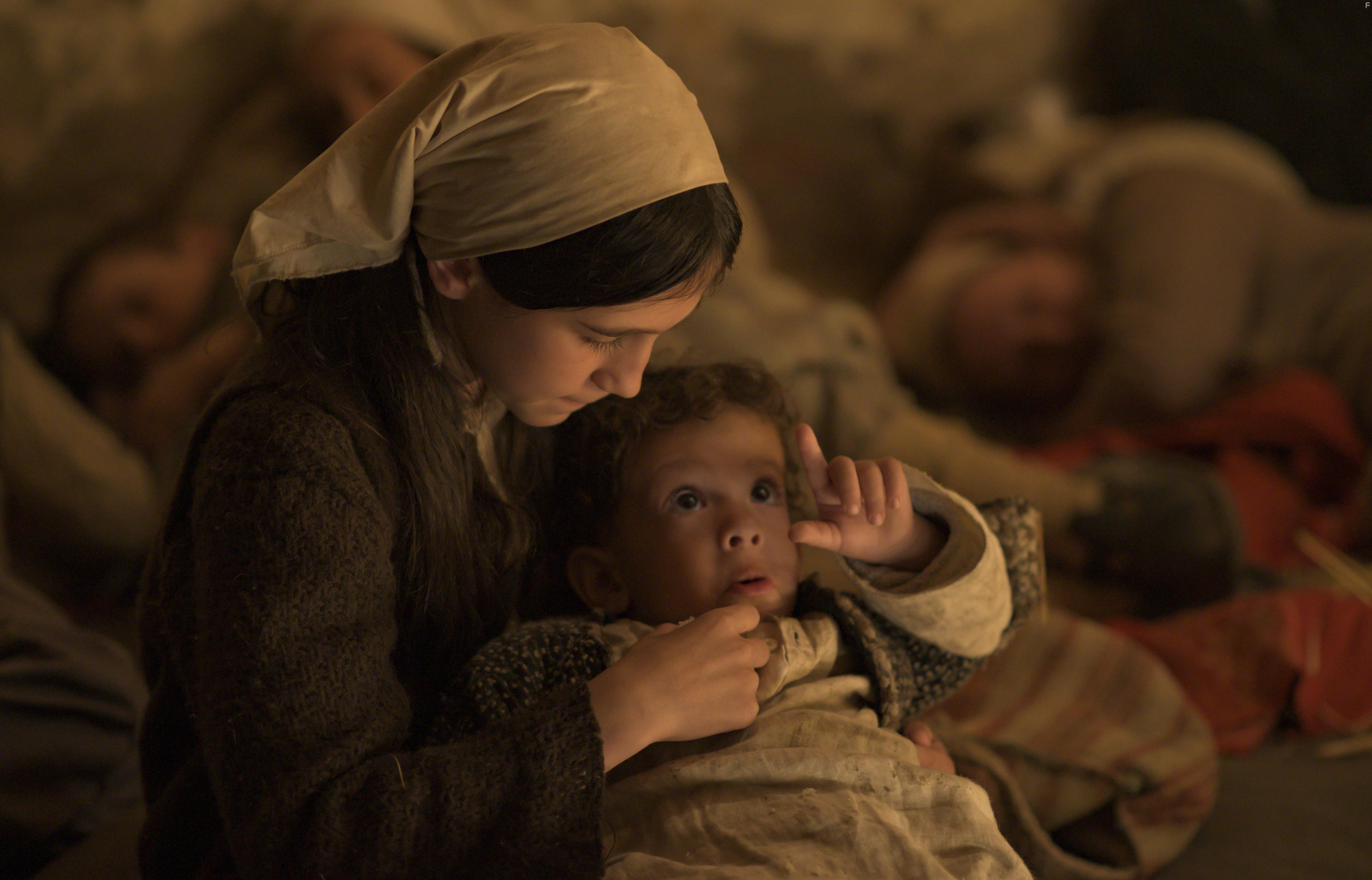 Biljana Cekic and Luka Jakov in Dara iz Jasenovca (2020)