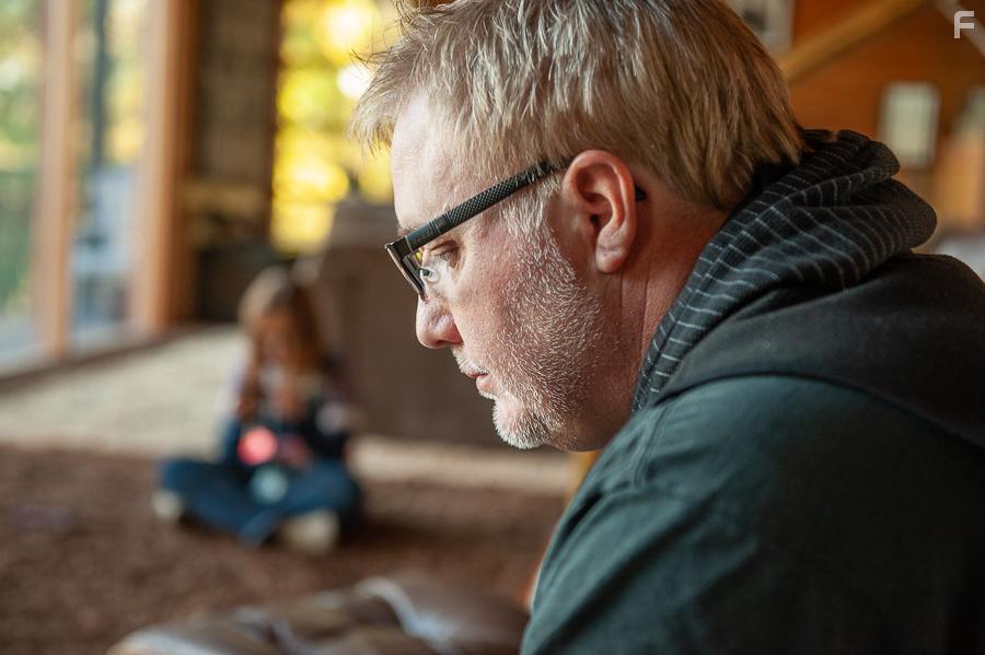 Glen Kannon in Noise in the Middle (2020)