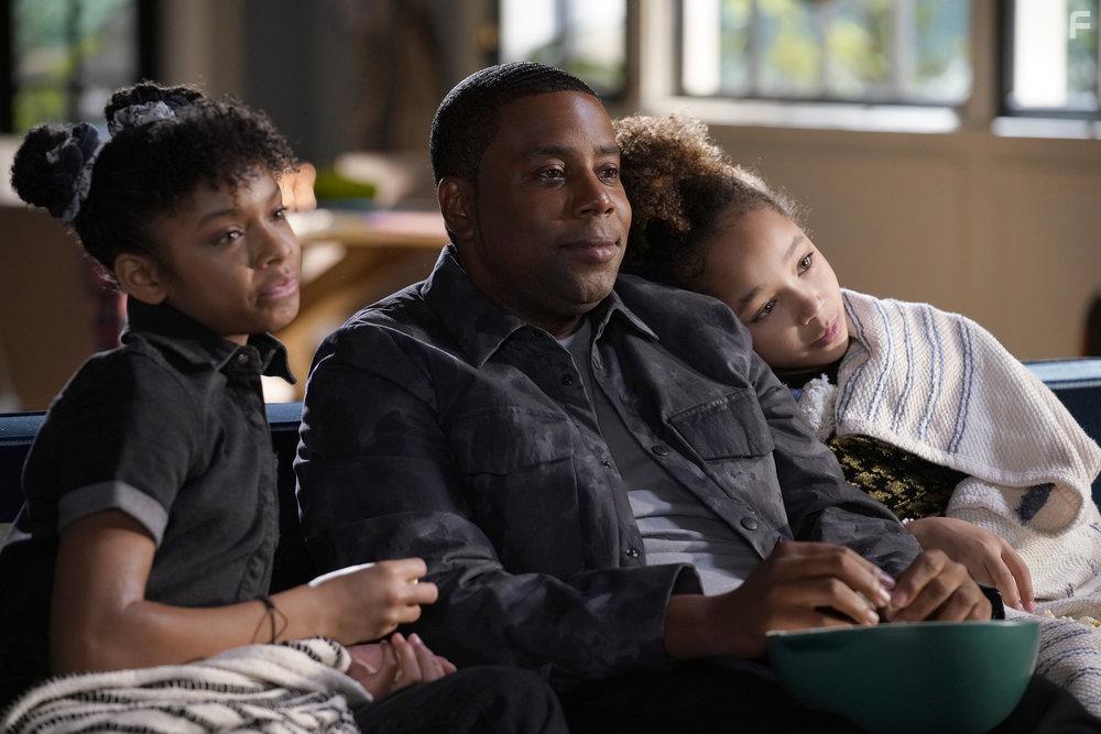 Kenan Thompson, Dani Lane, and Dannah Lane in Kenan (2021)