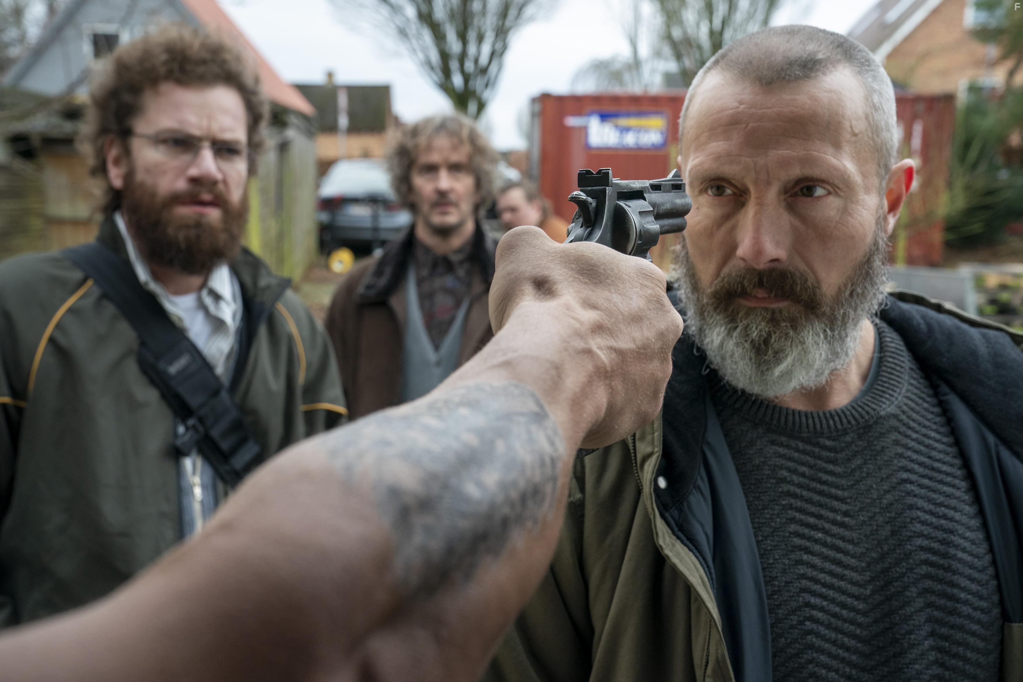 Nicolas Bro, Lars Brygmann, Nikolaj Lie Kaas, and Mads Mikkelsen in Retfrdighedens ryttere (2020)