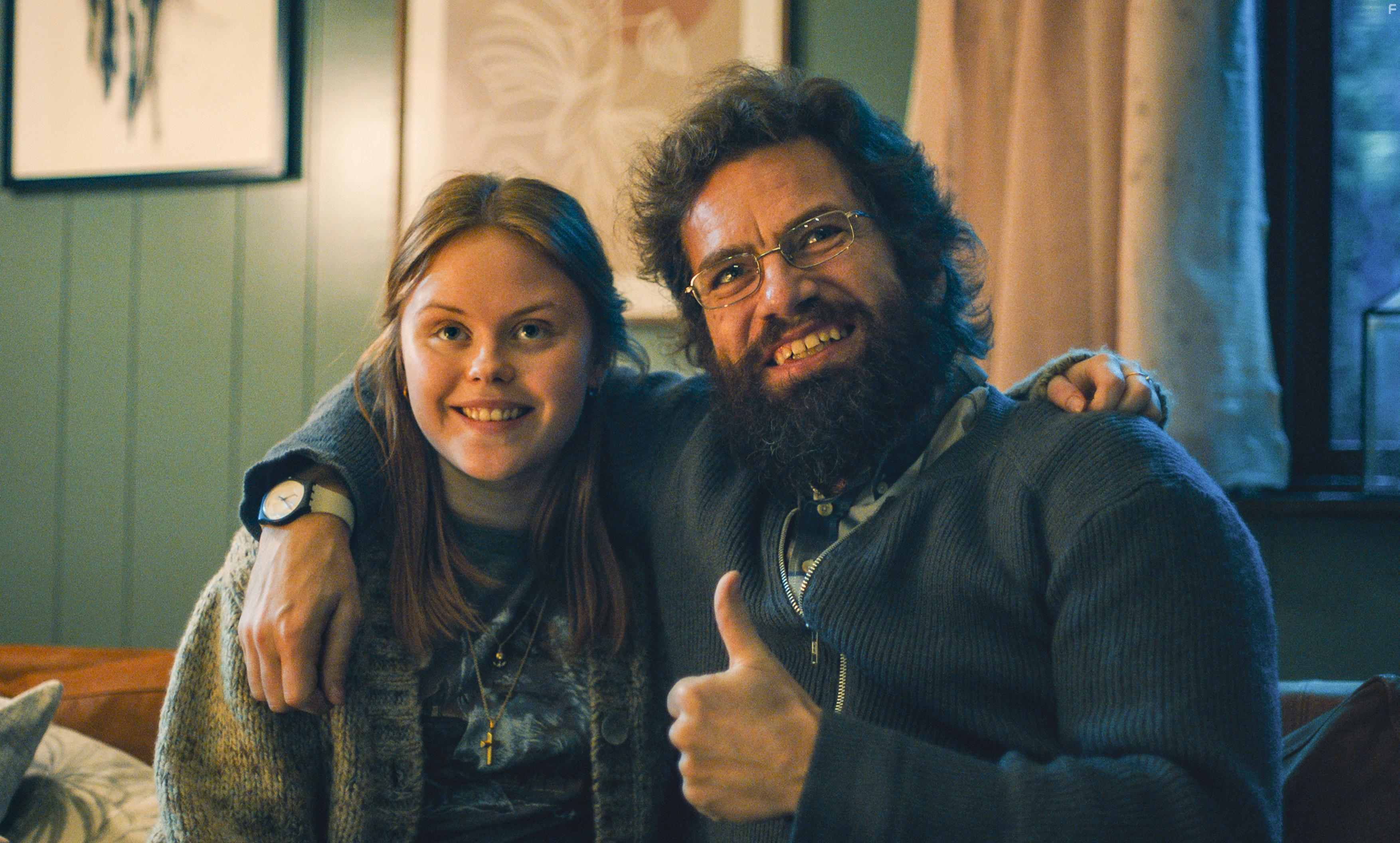 Nikolaj Lie Kaas and Andrea Heick Gadeberg in Retfrdighedens ryttere (2020)