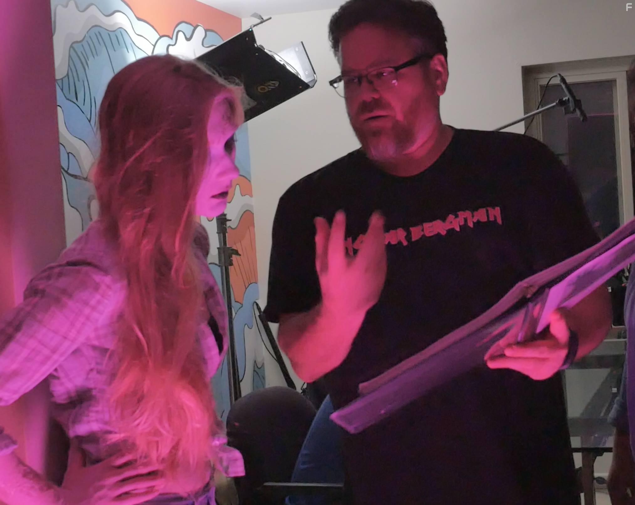 Adam Stovall and Sydney Vollmer in A Ghost Waits (2020)