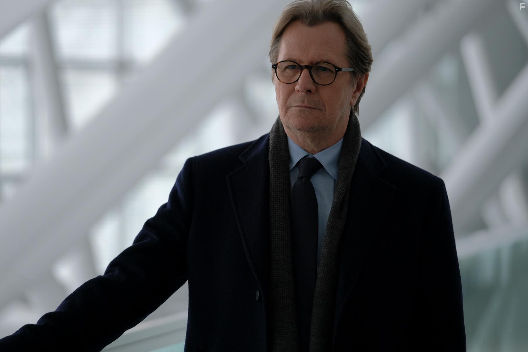 Gary Oldman in Crisis (2021)