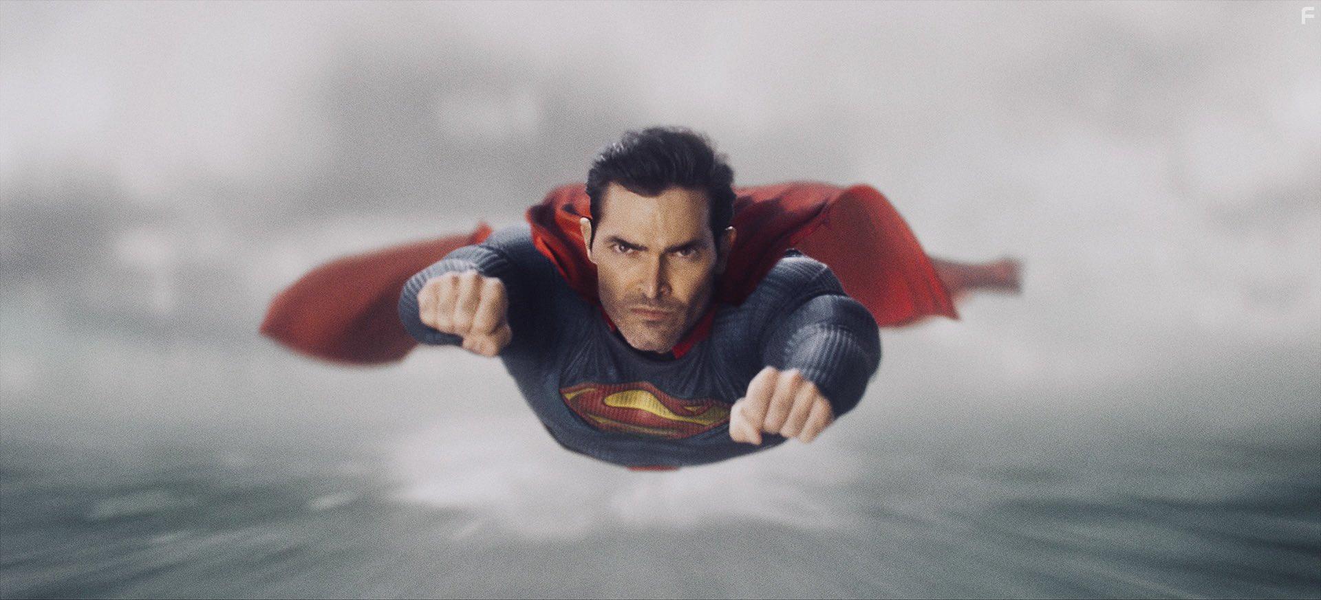 Tyler Hoechlin in Superman and Lois (2021)