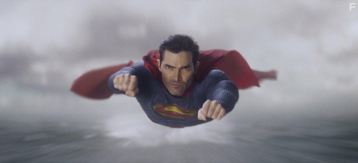Tyler Hoechlin in Superman and Lois (2021)