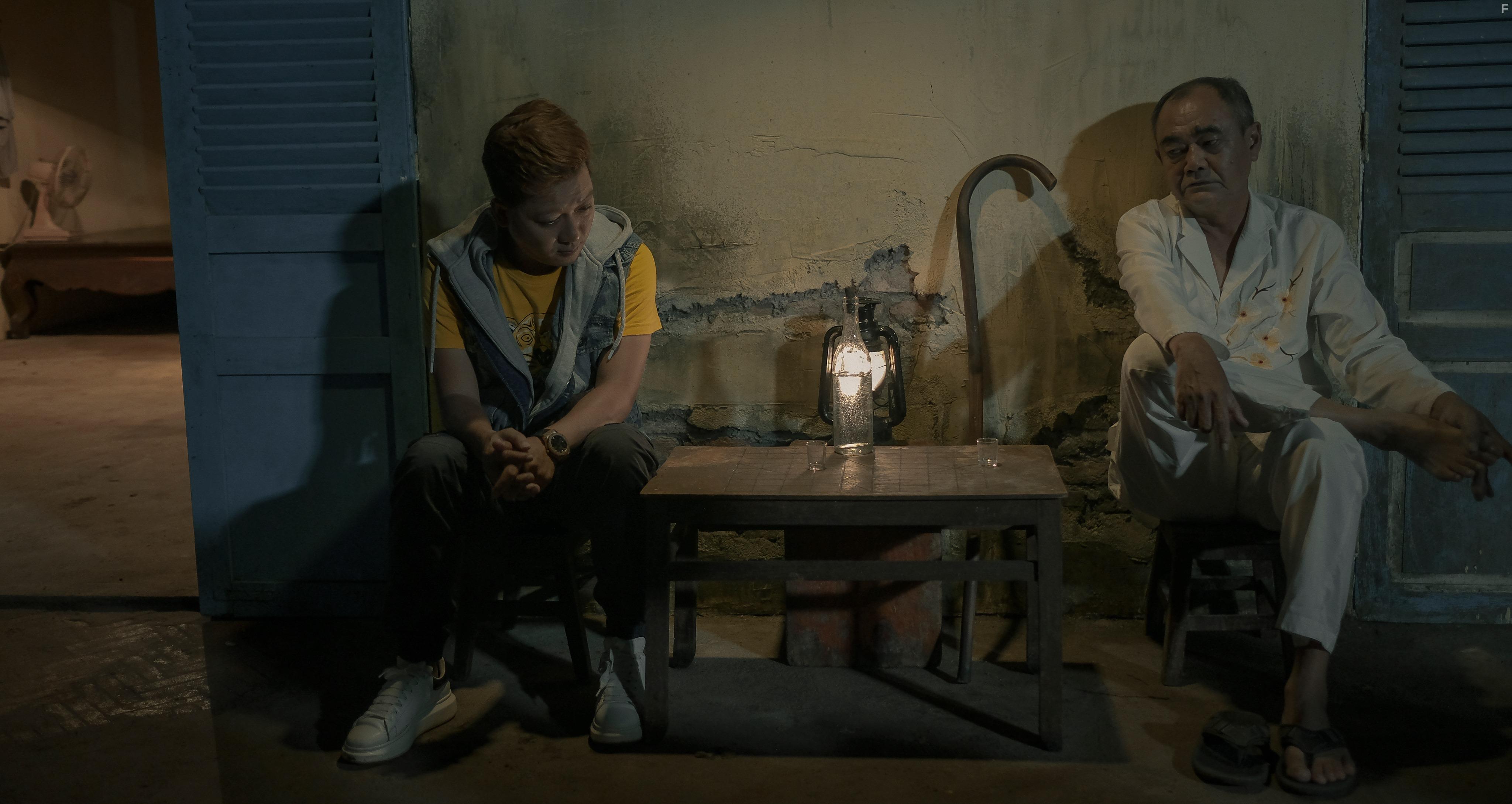 Viet Anh and Truong Giang in 30 Chua Phai Tet (2020)