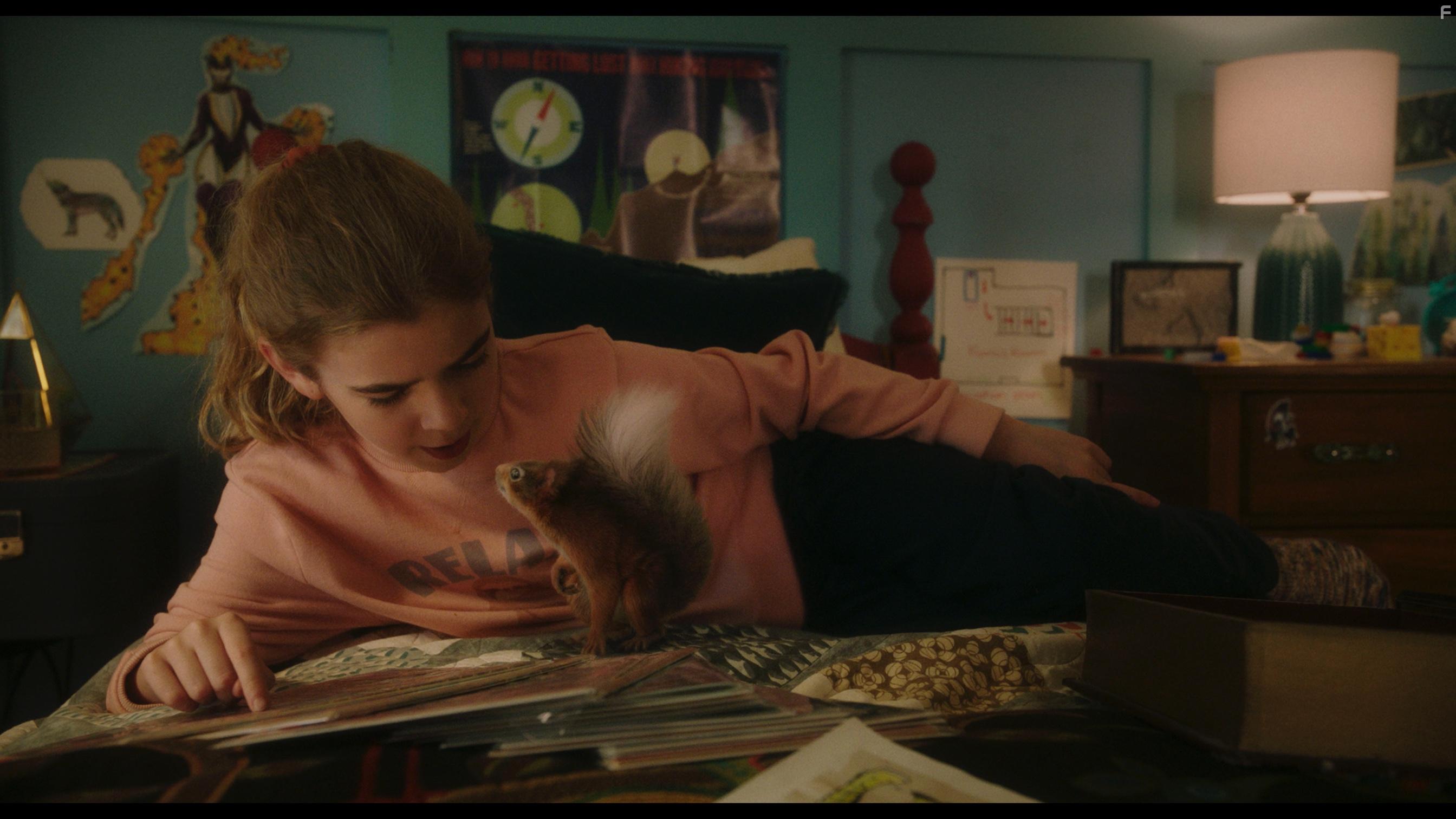 John Kassir and Matilda Lawler in Flora & Ulysses (2021)