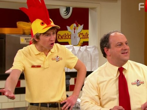 David Arnott and Jason Dolley in Держись, Чарли! (2010)