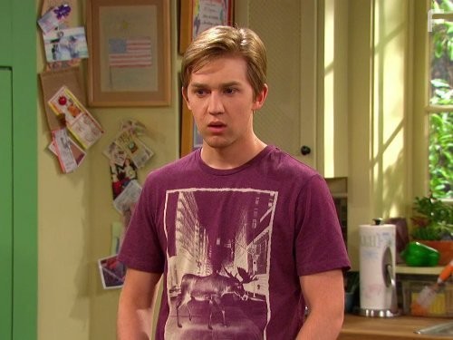 Jason Dolley in Держись, Чарли! (2010)