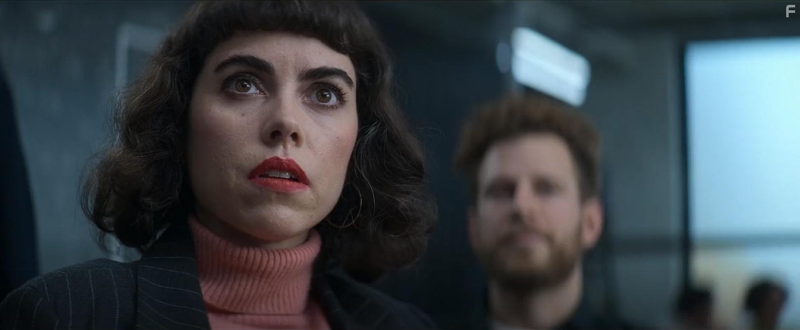 Roco Len and lvaro Cervantes in Loco por ella (2021)