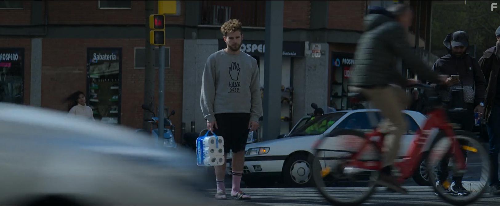 lvaro Cervantes in Loco por ella (2021)