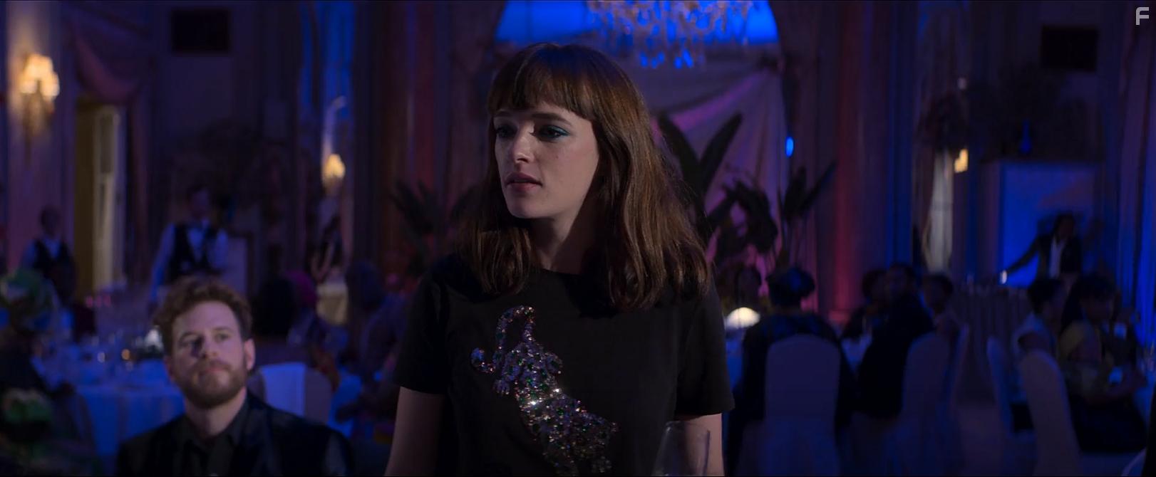 lvaro Cervantes and Susana Abaitua in Loco por ella (2021)