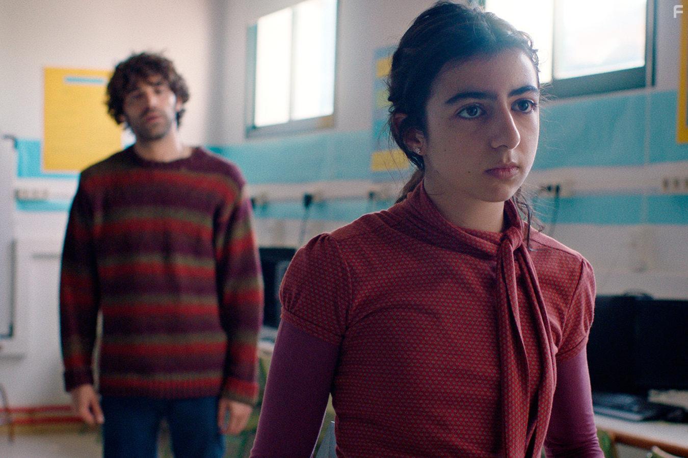 Vega Valls and David Verdaguer in Uno para todos (2020)