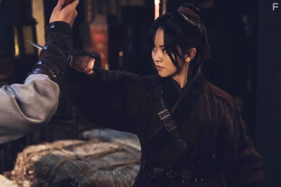 Kim So-Hyun in Daleui Ddeuneun Gang (2021)