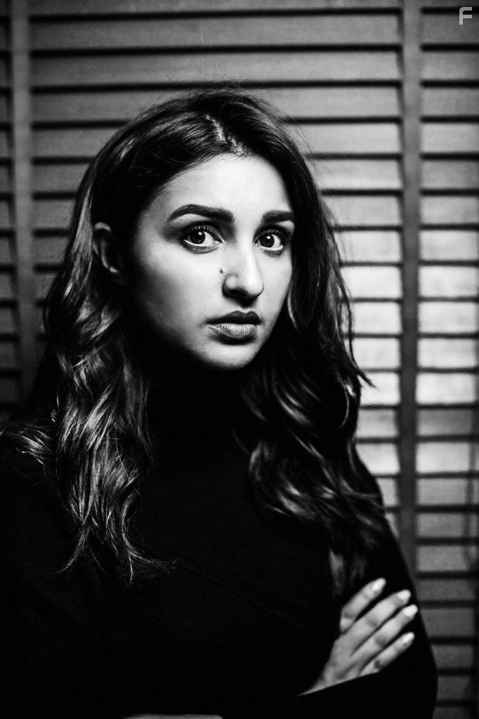 Мира, девушка в поезде