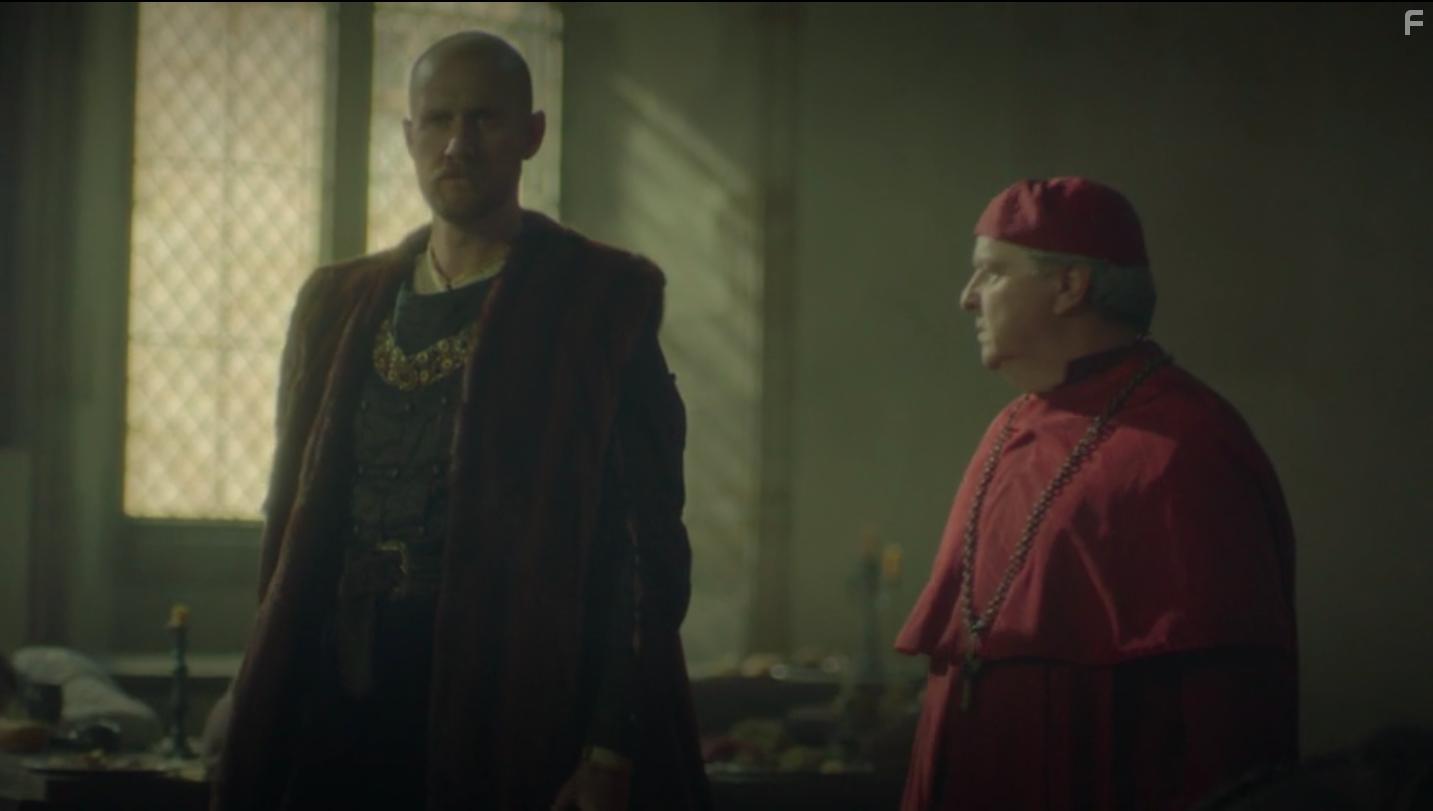 Laurence Spellman and Steve Steen in Henry VIII: Man, Monarch, Monster (2020)